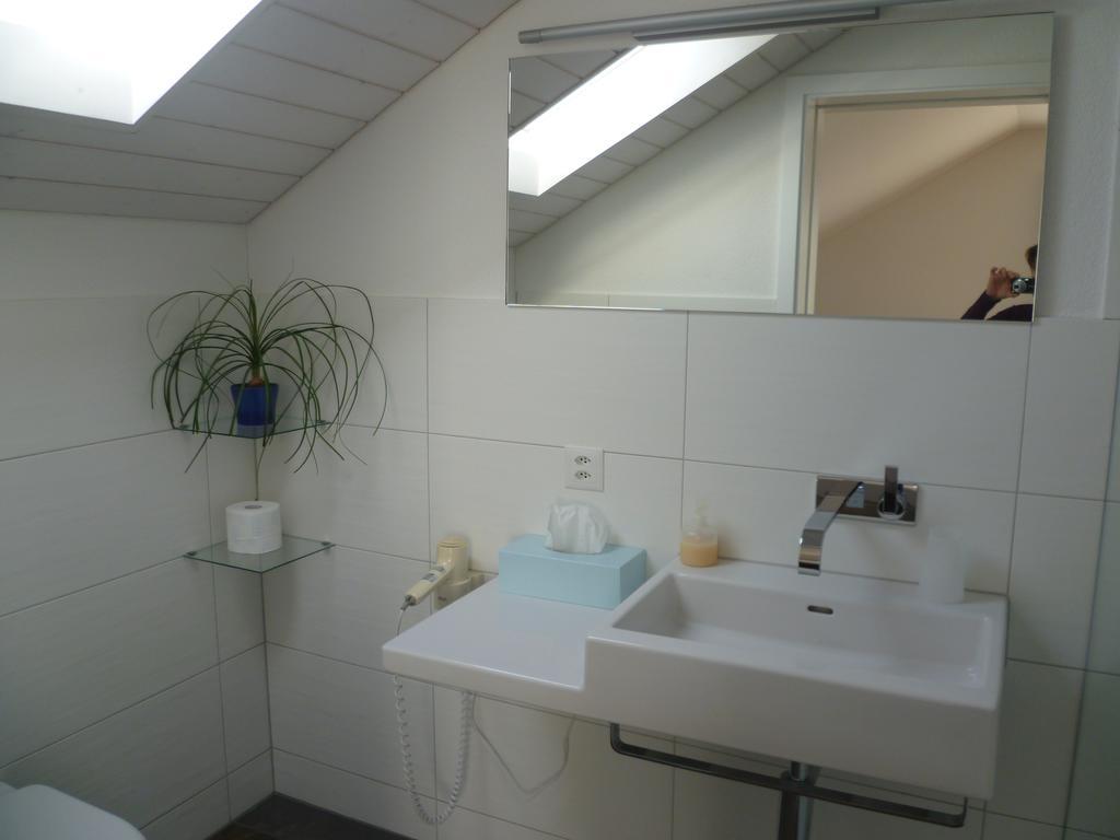 Hotel Speiserestaurant Bahnhof Güttingen Kültér fotó