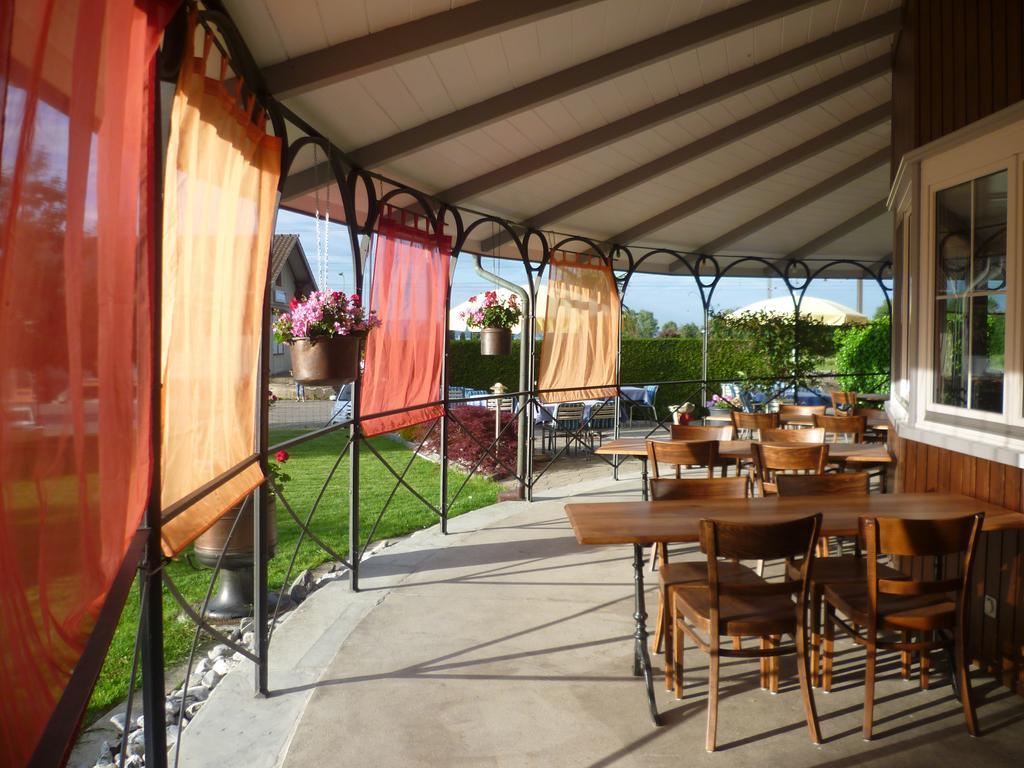 Hotel Speiserestaurant Bahnhof Güttingen Kültér fotó